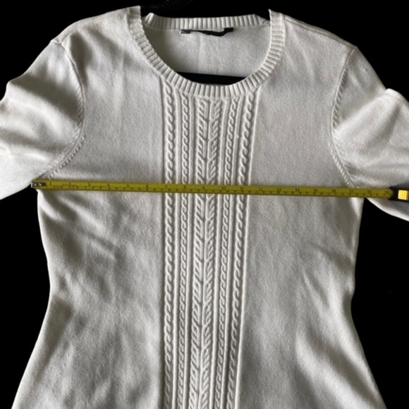BCBGMaxAzria Ribbed Knit White Sweater Stretch Soft Long Sleeves Size L - Picture 6 of 9